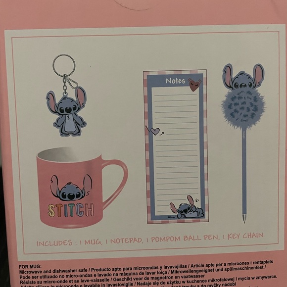 NWT lilo and stitch gift set and travel dangle - Picture 3 of 3